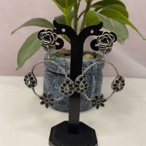 865BLACK STONE EARRING