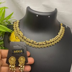 2165 PEAR NECKLACE