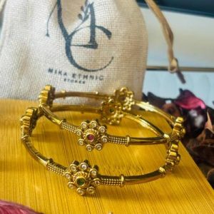 2203ANTIQUE FINISH BANGLES/PAIR